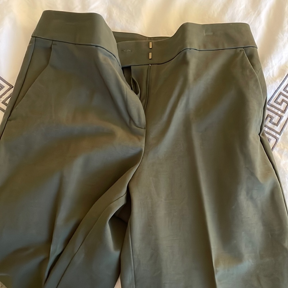 LOFT wide leg crop pant - business casual.